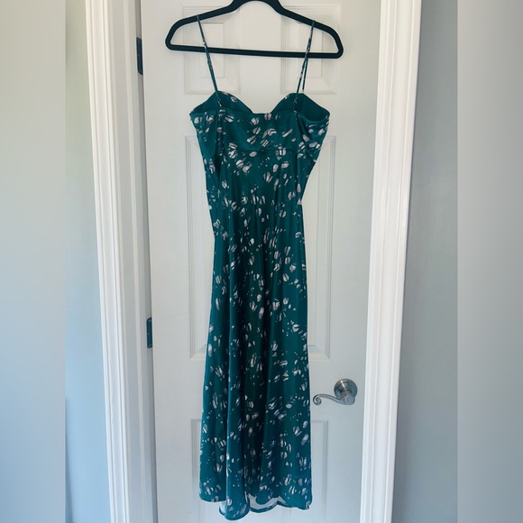 Hello Molly Green Floral midi Dress - Picture 9 of 11